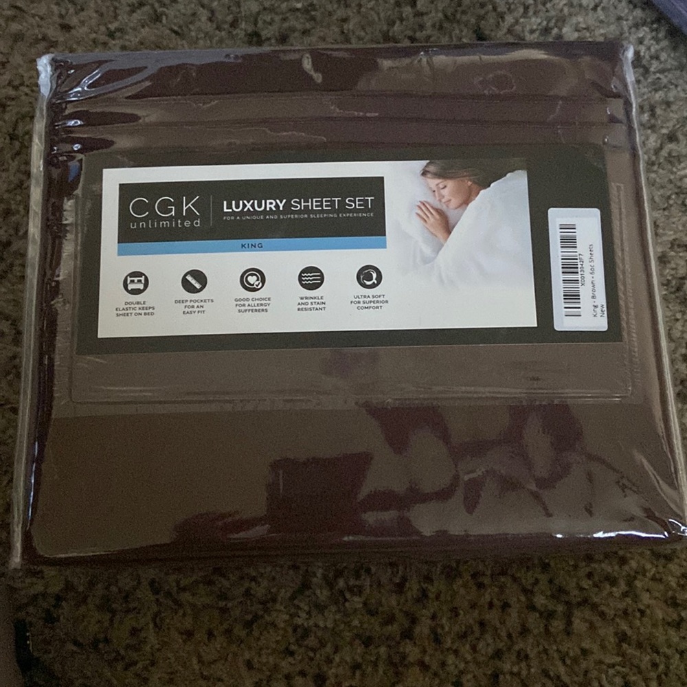 Brown color, king bed sheets, six piece